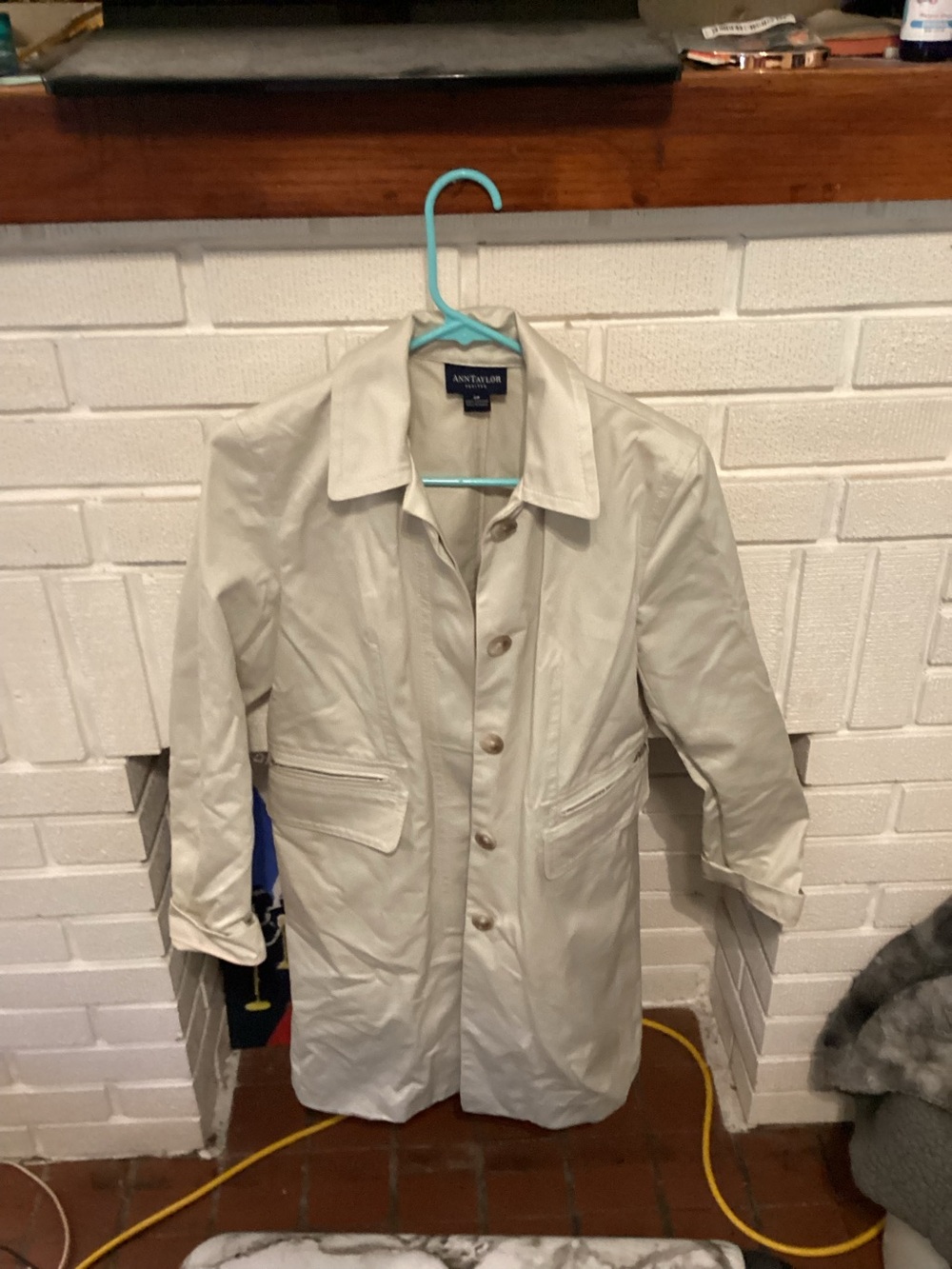 Ann Taylor Cream Single-Breasted Trench Coat